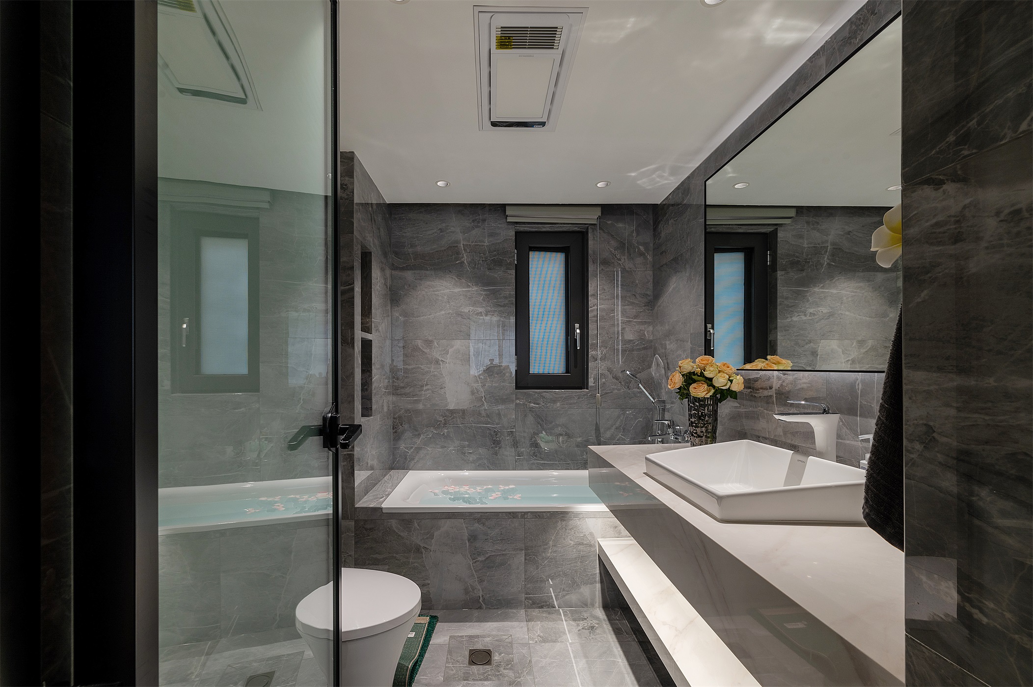 DSC_8073_1.jpg DSC_8073_1.jpg