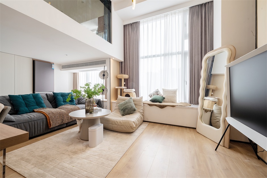 LIN_7933_1.jpg LIN_7933_1.jpg