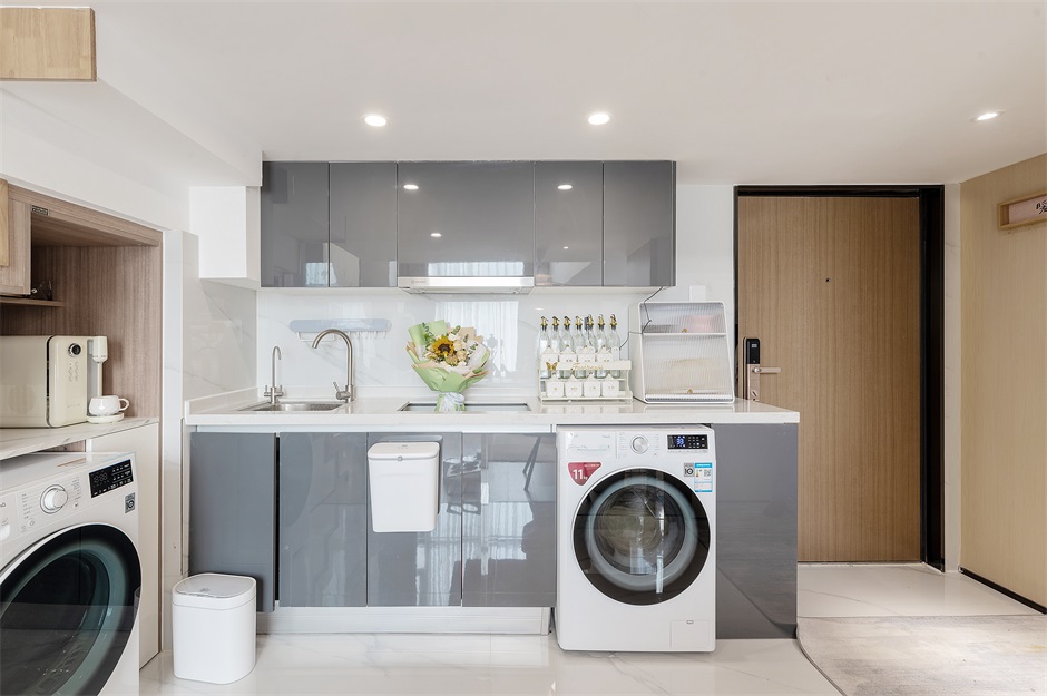 LIN_7912_1.jpg LIN_7912_1.jpg